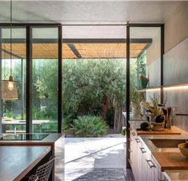 6 bedroom villa with pool and sea views near Noto, Sicily, sleeps 12